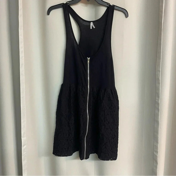 Max Rave black sleeveless dress front zip lace attached skirt size med - Picture 1 of 8